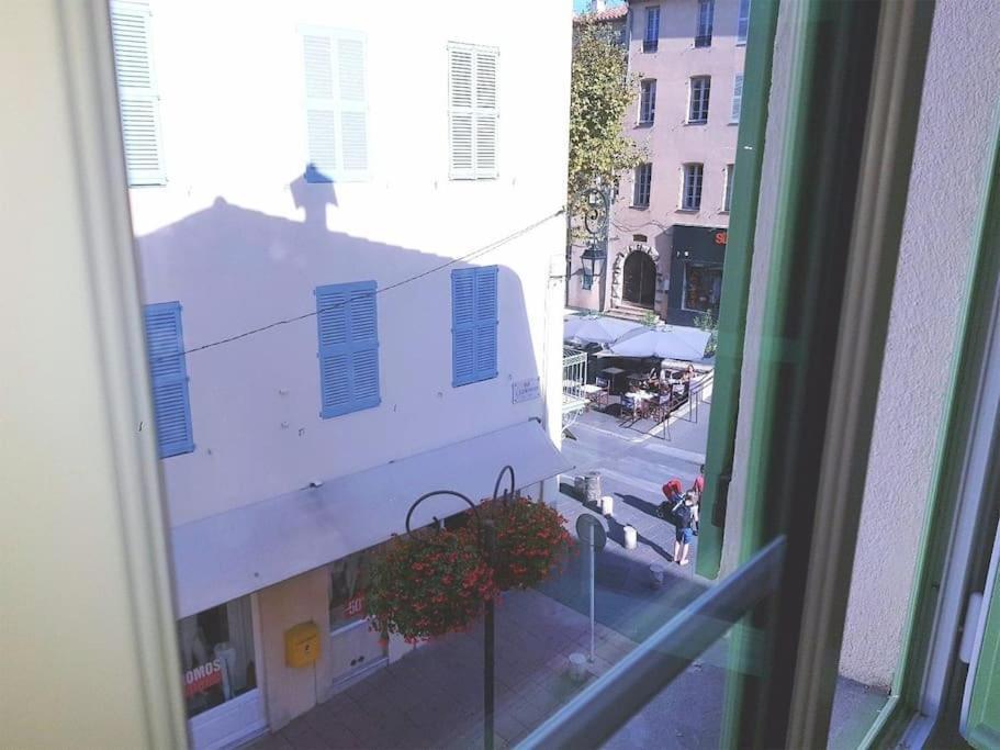 Apartamento Le Provencal - Center Old Antibes 1Br Flat With Ac, Wifi Exterior foto